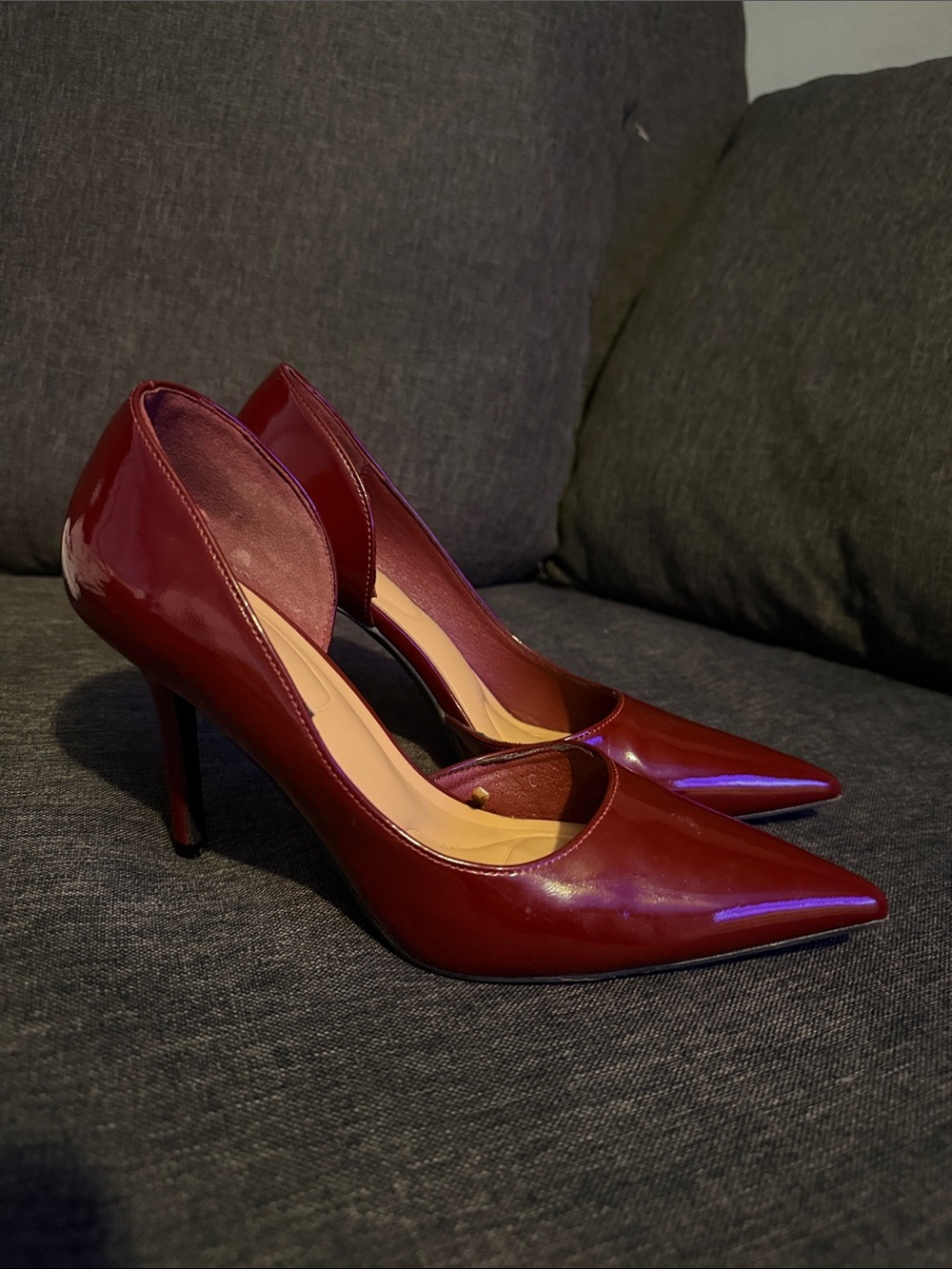 Classic Women's Patent Pointed-Toe Heels in Burgundy